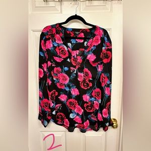 Torrid 2 floral top